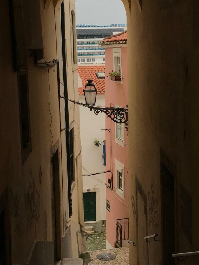 Casinha Dos Remedios Apartment Lisbon Exterior photo